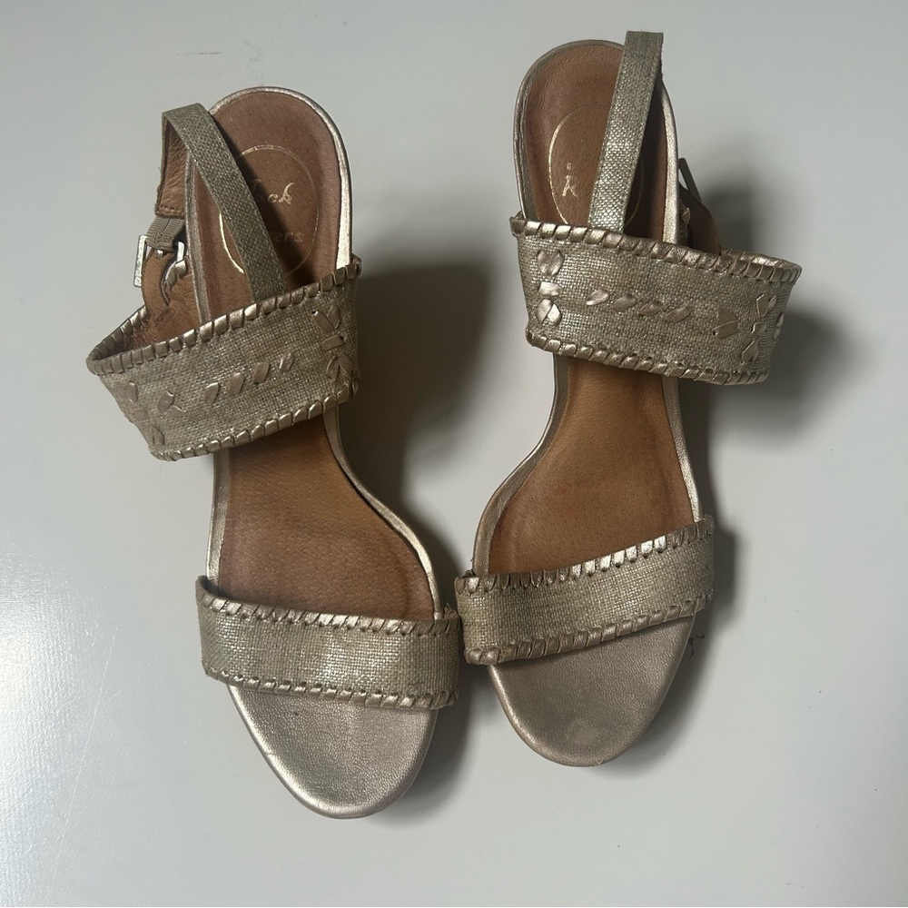 Jack Rogers Soft gold Vanessa stack woven leather wedge sandals buckle size 9.5
